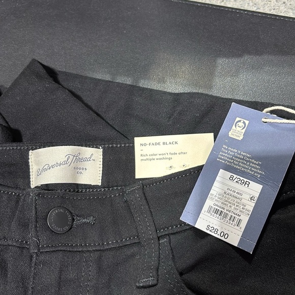 Universal Thread High Rise,slim straight,No Fade,stretch 5 Pocket,Belt loop - Picture 5 of 7